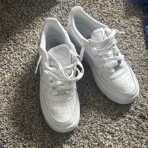 White Airforce Ones - Picture 1 of 5